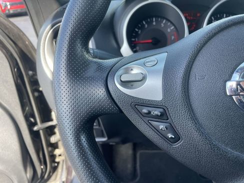 Used 2015 Nissan Juke S FWD image 15
