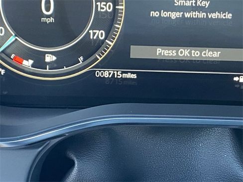 Used 2025 Jaguar F-PACE R-Dynamic S image 12