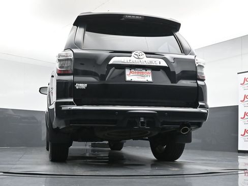 Used 2018 Toyota 4Runner Limited AWD/4WD image 37