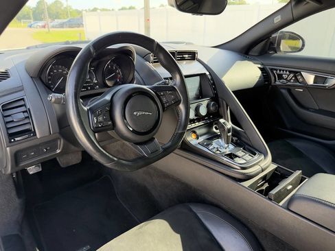 Used 2016 Jaguar F-TYPE Coupe RWD image 13