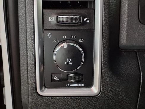 Used 2018 RAM 1500 Big Horn AWD/4WD image 17