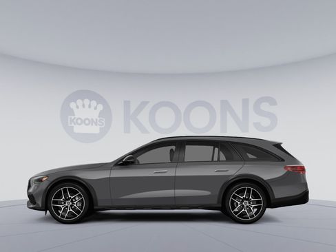 New 2026 Mercedes-Benz E 450 4MATIC Sedan image 2