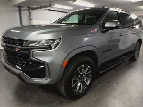 Used 2021 Chevrolet Suburban Z71 w/ Luxury Package image 4