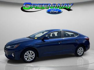 Used 2019 Hyundai Elantra SE image 1