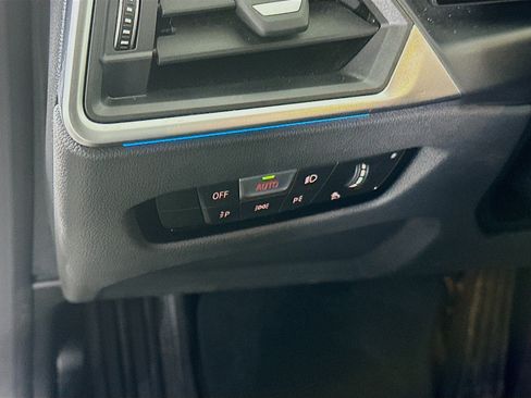 Used 2023 BMW i4 eDrive35 w/ Premium Package RWD image 16