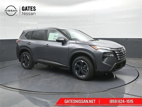 New 2026 Nissan Rogue SV image 4