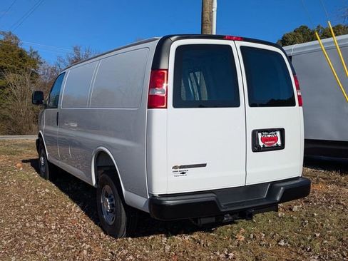 New 2025 Chevrolet Express 2500 w/ Driver Convenience Package image 4