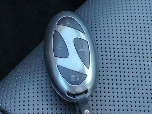 Used 2025 Hyundai Santa Fe XRT image 36