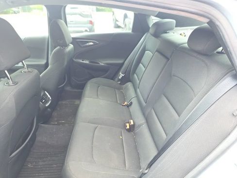 Used 2017 Chevrolet Malibu LT FWD image 13