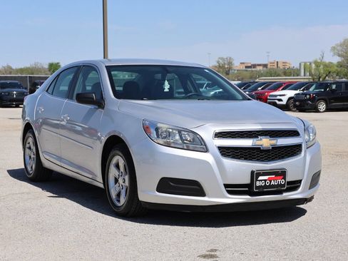 Used 2013 Chevrolet Malibu LS w/ Protection Package image 4