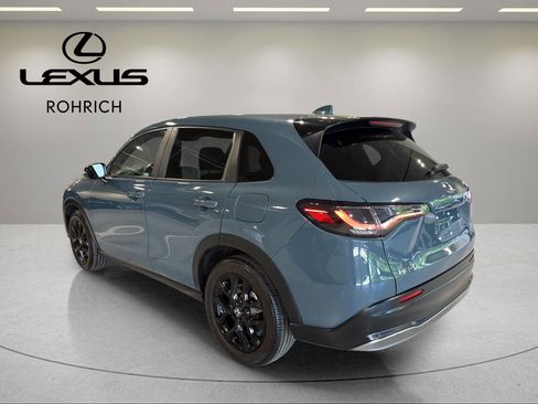 Used 2023 Honda HR-V Sport image 8