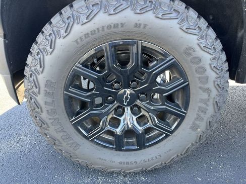 Certified 2025 Chevrolet Colorado Trail Boss image 31