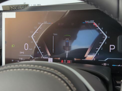 New 2026 BMW X7 xDrive40i w/ Executive Package image 18