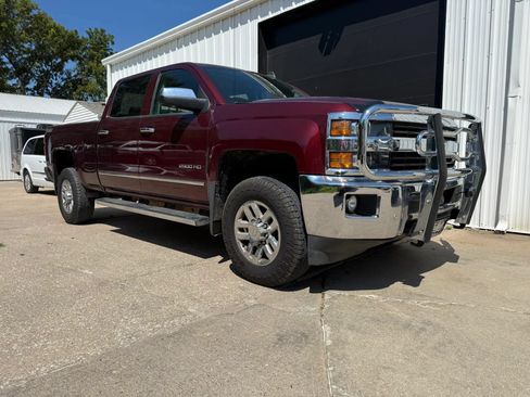 Used 2017 Chevrolet Silverado 2500 LTZ w/ LTZ Plus Package AWD/4WD image 2