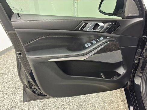 Used 2023 BMW X7 xDrive40i w/ Premium Package image 22
