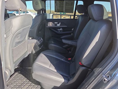 Used 2022 Mercedes-Benz GLS 450 4MATIC image 24