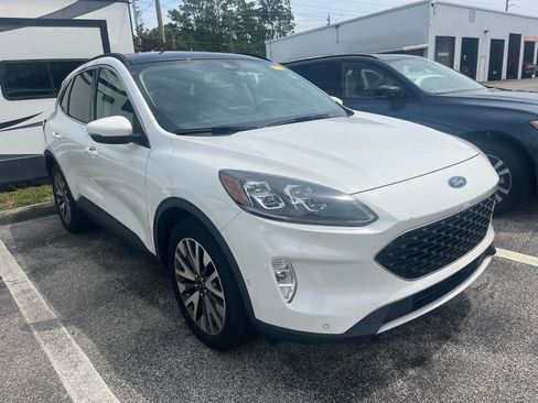 Used 2020 Ford Escape Titanium w/ Titanium Premium Package 2.0 AWD/4WD image 7