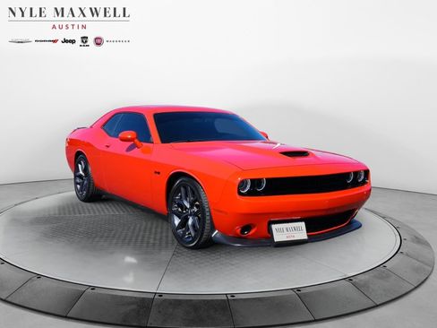 Used 2023 Dodge Challenger R/T w/ Blacktop Package RWD image 2