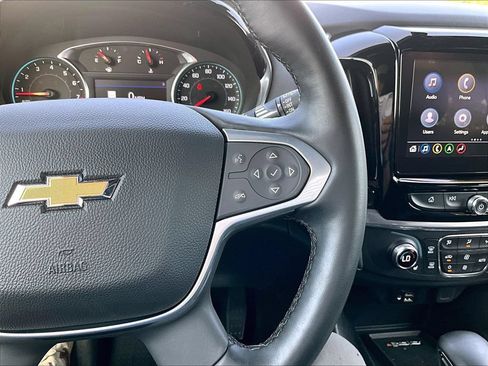 Used 2023 Chevrolet Traverse LT w/ LT Premium Package AWD/4WD image 15
