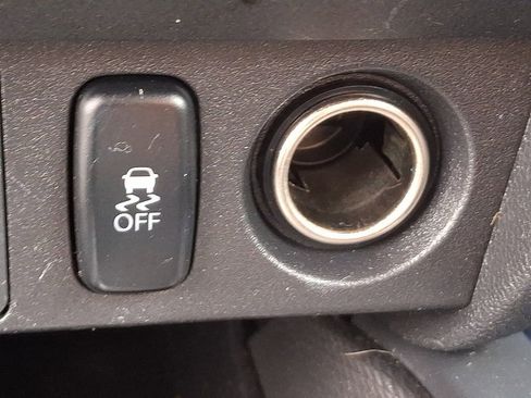 Used 2019 Mitsubishi Outlander Sport ES AWD/4WD image 24
