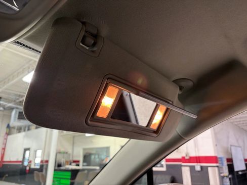 Used 2019 Buick Envision Essence image 52