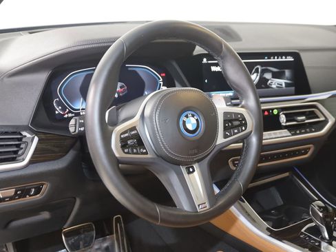 Used 2023 BMW X5 xDrive45e w/ M Sport Package image 6