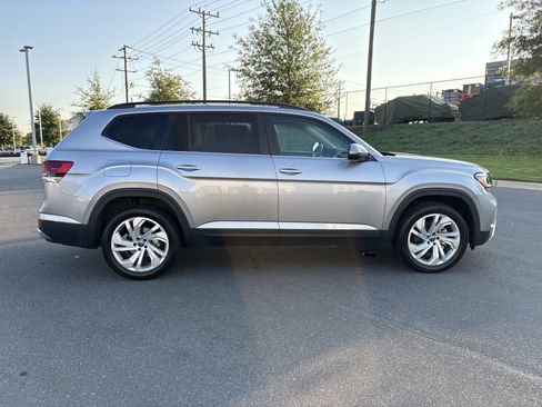 Used 2023 Volkswagen Atlas SE AWD/4WD image 10