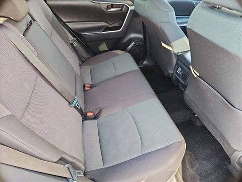 Used 2025 Toyota RAV4 XLE FWD image 25