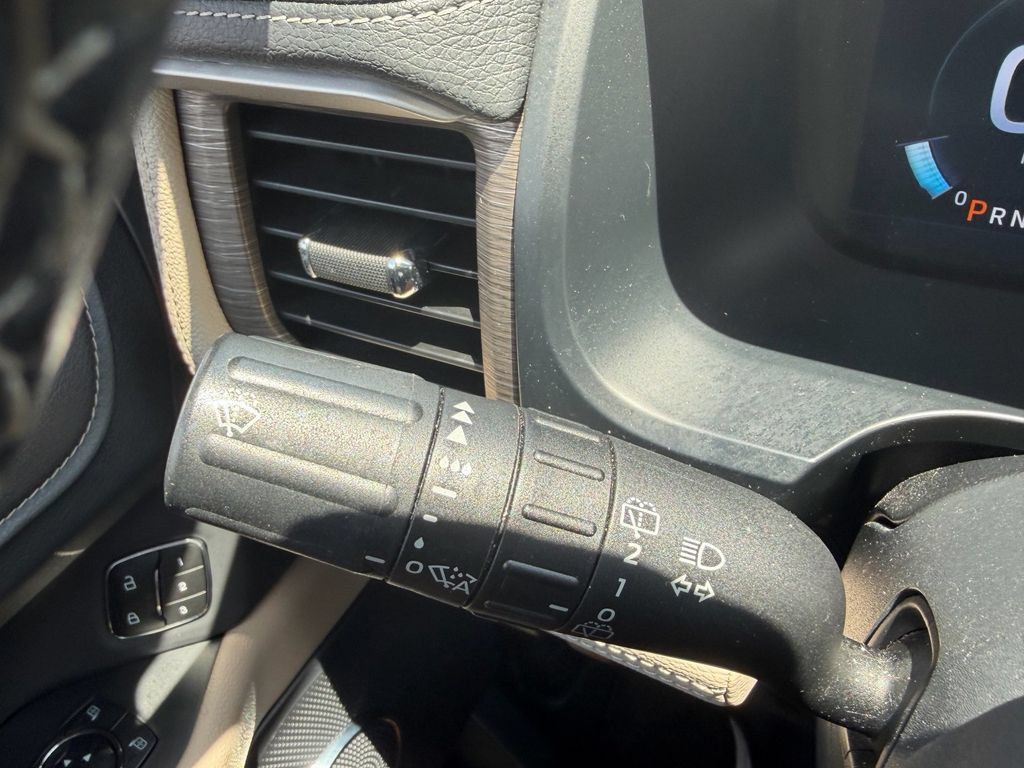 Used 2023 Ford Expedition Max Limited AWD/4WD image 32