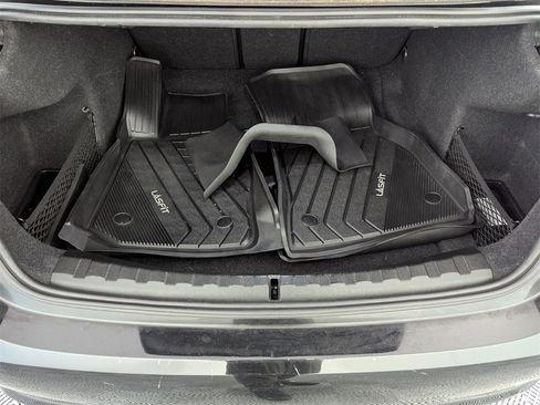 Used 2019 BMW 330i xDrive Sedan w/ Driving Assistance Package image 18