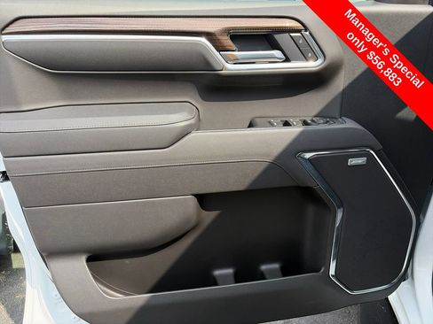 Used 2026 Chevrolet Silverado 1500 LT Trail Boss w/ LT Trail Boss Premium Package AWD/4WD image 14