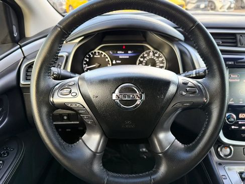 Used 2022 Nissan Murano SV AWD/4WD image 25