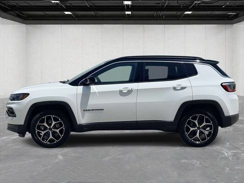 Used 2025 Jeep Compass Limited AWD/4WD image 8