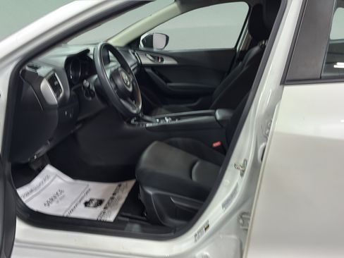 Used 2017 MAZDA MAZDA3 Sport FWD image 24