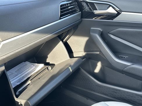 Used 2021 Volkswagen Jetta R-Line w/ R-Line Cold Weather Package image 33