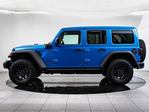 Used 2024 Jeep Wrangler Unlimited image 5