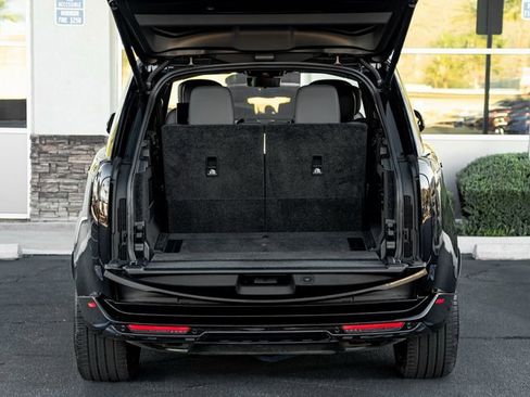 Used 2023 Land Rover Range Rover Long Wheelbase Autobiography image 23