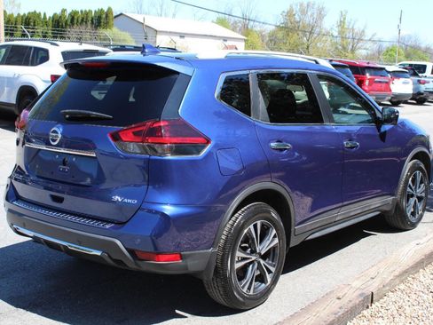 Used 2020 Nissan Rogue SV w/ Sun & Sound Touring Package AWD/4WD image 6