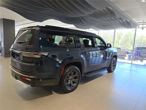 New 2026 Jeep Grand Wagoneer Limited AWD/4WD image 3