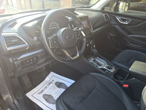 Used 2023 Subaru Forester Premium AWD/4WD image 18