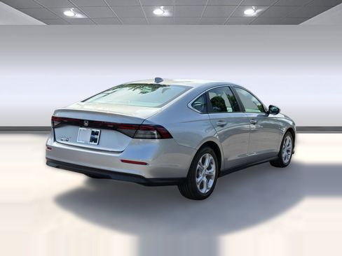 Used 2024 Honda Accord LX image 9