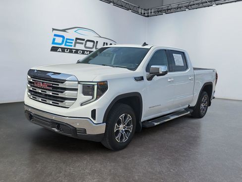 Used 2024 GMC Sierra 1500 SLE w/ Preferred Package AWD/4WD image 7