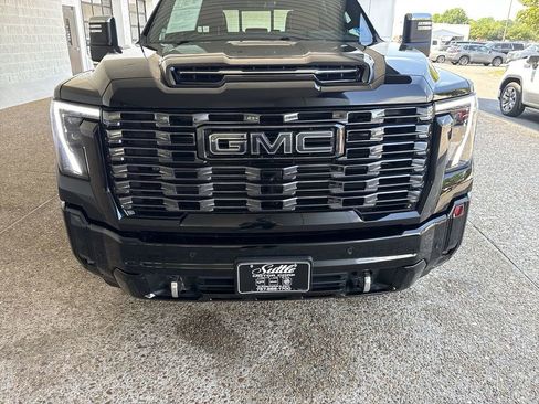 Certified 2025 GMC Sierra 2500 Denali Ultimate AWD/4WD image 32