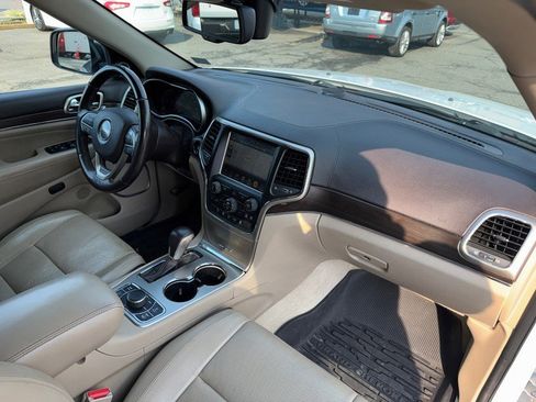 Used 2016 Jeep Grand Cherokee Overland image 26