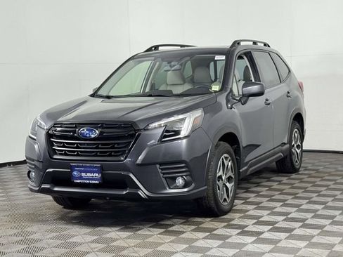 Used 2023 Subaru Forester Premium image 7