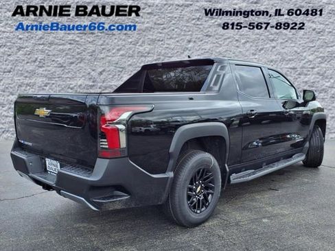 New 2025 Chevrolet Silverado EV LT image 6