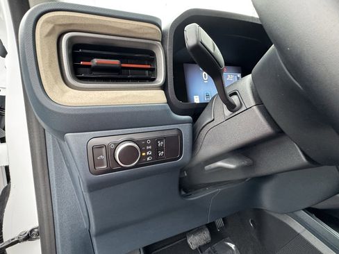 Used 2025 Ford Maverick Lariat image 24