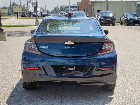 Used 2019 Chevrolet Volt Premier w/ Driver Confidence II Package FWD image 4