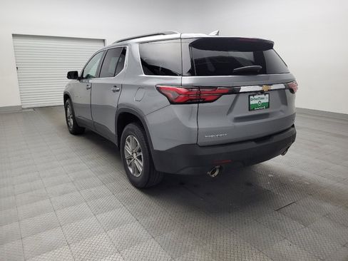 Used 2023 Chevrolet Traverse LT image 5