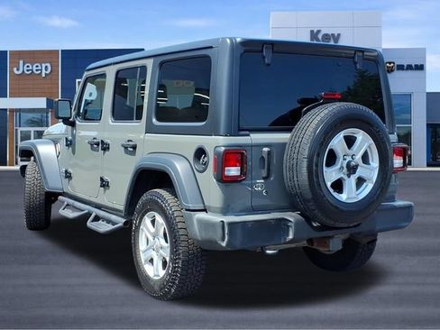 Used 2018 Jeep Wrangler Unlimited Sport S AWD/4WD image 3